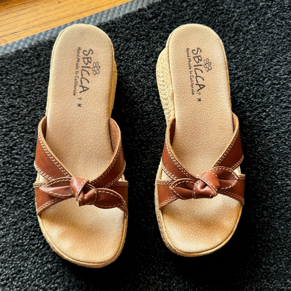 Sbicca Chunky platform sandals 8.5